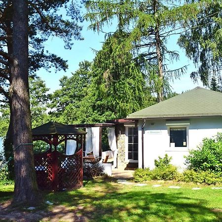 Bungalow At The Lake In Bieszkowice Esterno foto